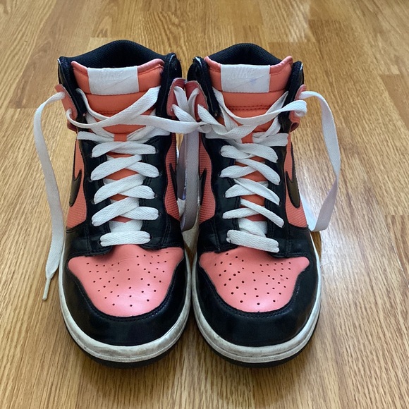 Nike Dunks High (2008 Bright Peach/Black) - Picture 2 of 6